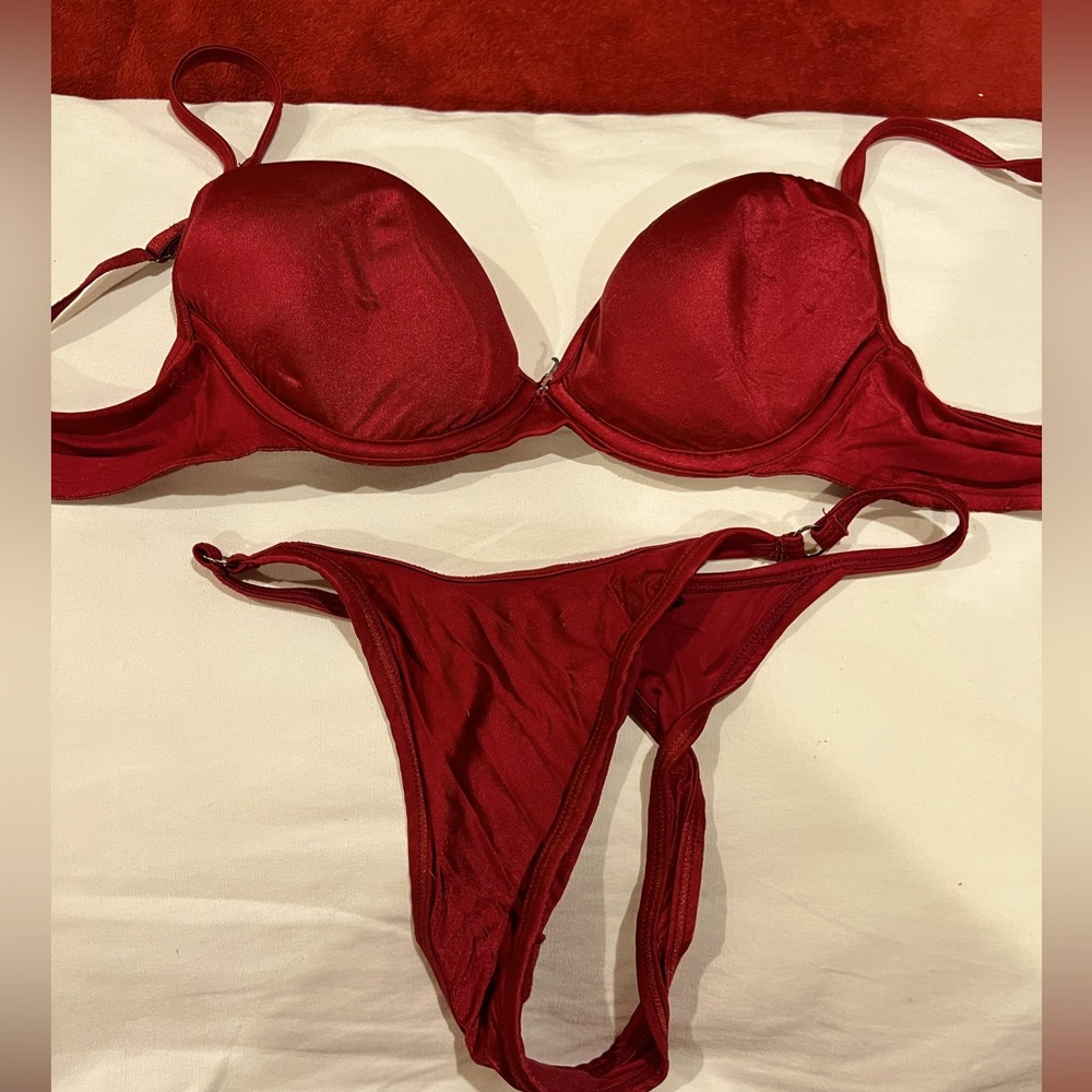 Victoria’s Secret  36B bra set